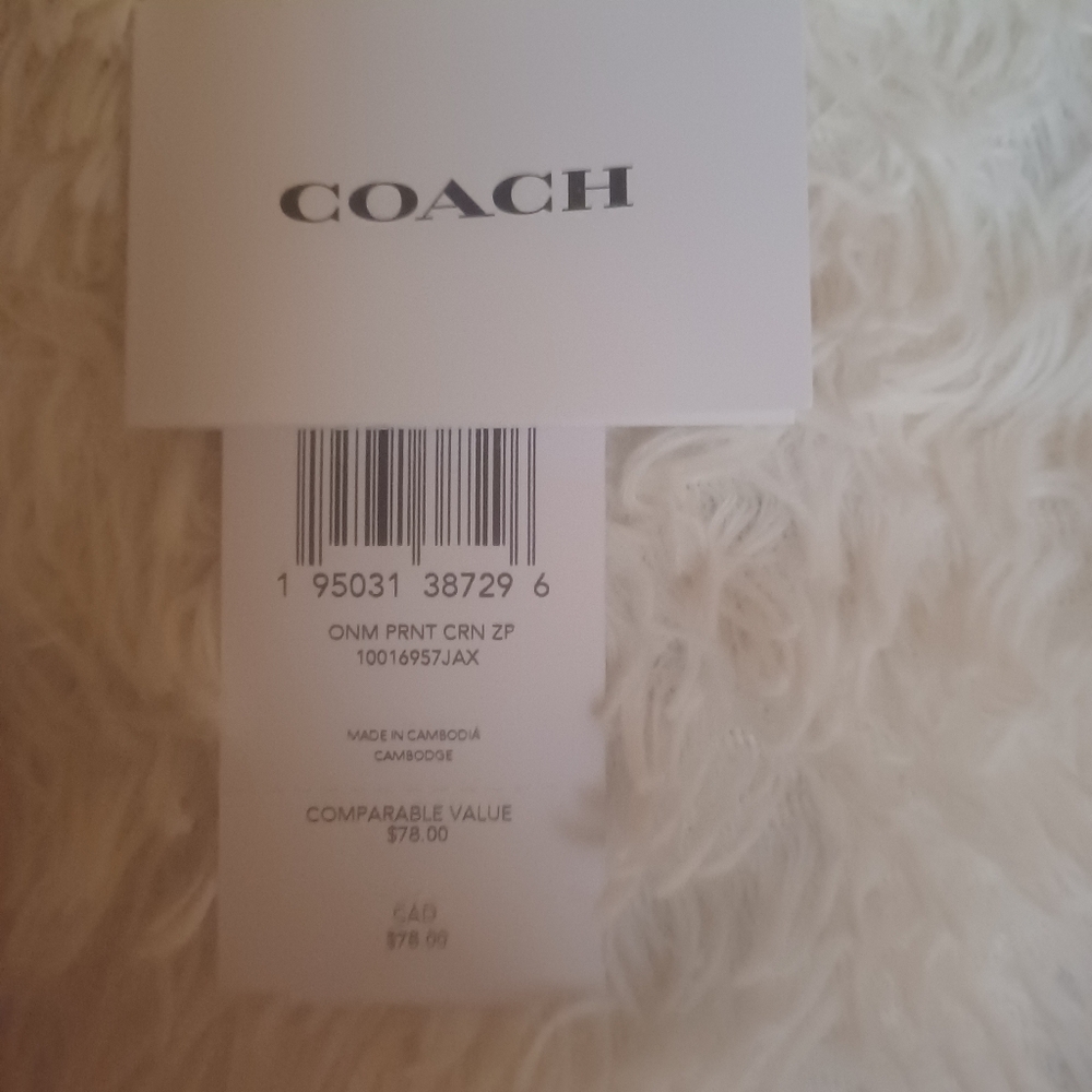 COACH NWT XMAS ORNAMENT PRINTED WRISTLET 🎅 4X6 - Picture 5 of 6